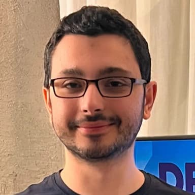 Portrait de Raphael Zerbib, Prof Python & Minecraft chez Codii